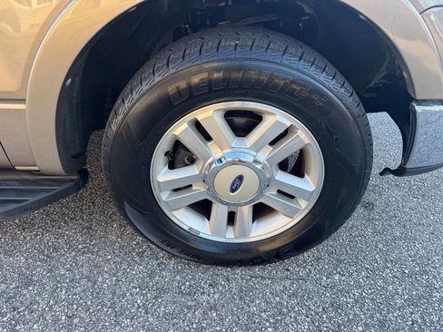 Used 2004 Ford F150 Lariat image 21