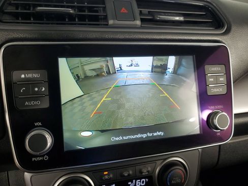 Used 2025 Nissan Leaf S FWD image 22