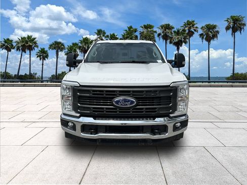 New 2026 Ford F250 XL w/ XL Driver Assist Package RWD image 2