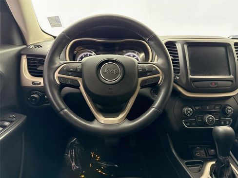 Used 2016 Jeep Cherokee Latitude image 30