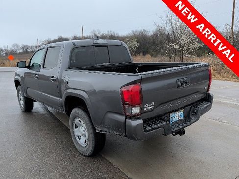 Used 2023 Toyota Tacoma SR image 5