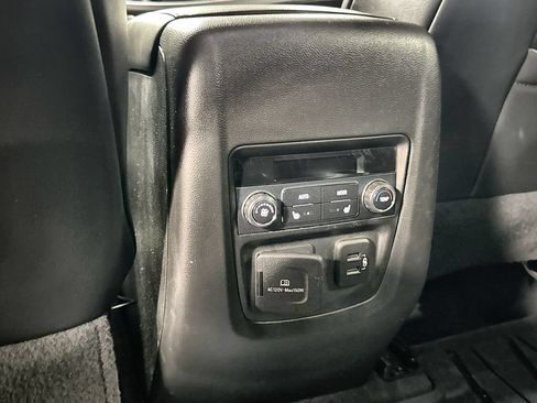 Used 2021 Buick Enclave Avenir w/ Trailering Package, 5000 lbs. FWD image 29