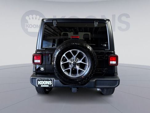 Used 2024 Jeep Wrangler Unlimited Sport AWD/4WD image 5