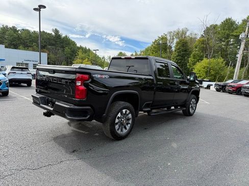 Used 2024 Chevrolet Silverado 2500 Custom w/ Custom Convenience Package image 5