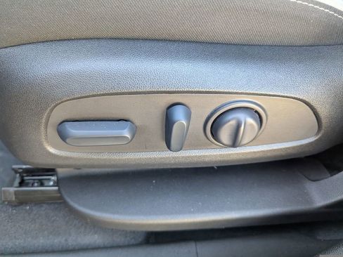 Certified 2022 Chevrolet Equinox LS w/ LS Convenience Package image 16