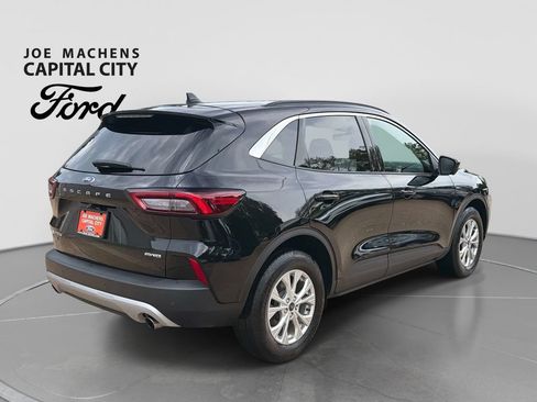 Used 2023 Ford Escape Active w/ Tech Pack #2 AWD/4WD image 5