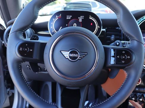 Used 2024 MINI Cooper S FWD image 23