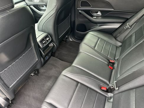 Used 2025 Mercedes-Benz GLE 350 4MATIC image 4