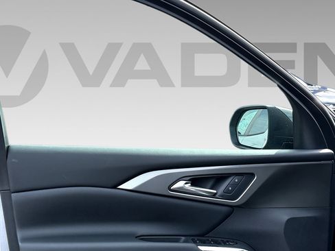 New 2026 Chevrolet Traverse LT w/ LPO, Floor Liner Package image 22