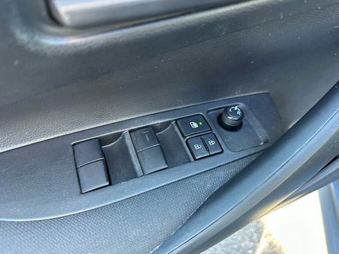 Used 2022 Toyota Corolla LE image 10