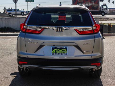 Used 2018 Honda CR-V Touring image 7