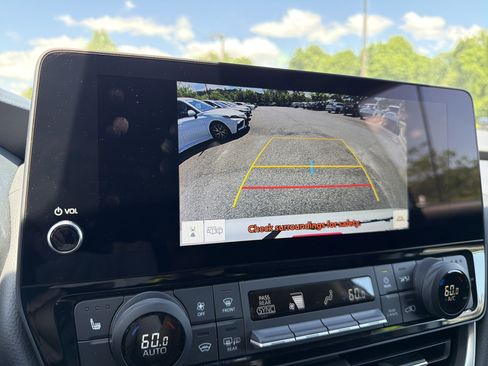 Certified 2025 Toyota Grand Highlander FWD image 3