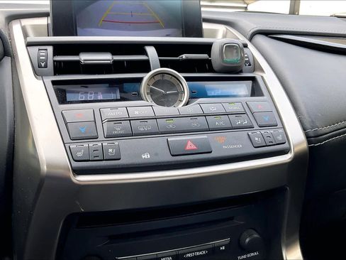 Used 2017 Lexus NX 200t FWD image 28