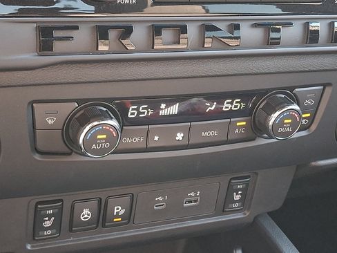 Certified 2026 Nissan Frontier SV w/ All-Weather Content Package AWD/4WD image 17