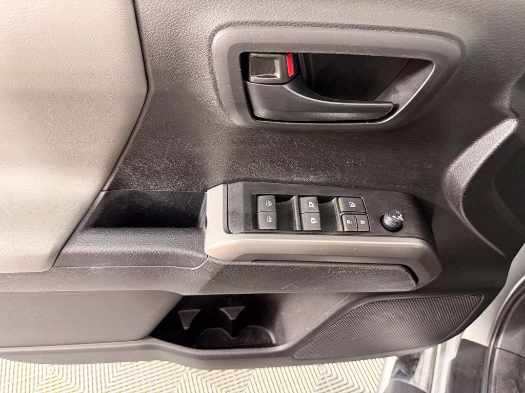 Certified 2023 Toyota Tacoma SR5 AWD/4WD image 16