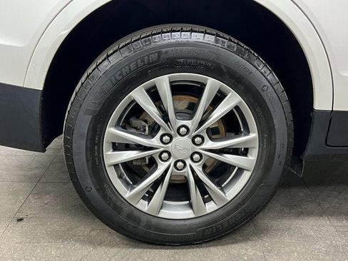 Certified 2022 Cadillac XT5 Premium Luxury image 12