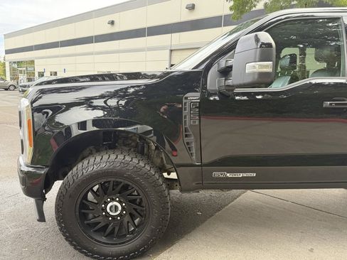 Used 2023 Ford F250 Lariat w/ Sport Appearance Package image 12