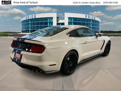 Used 2016 Ford Mustang Shelby GT350 w/ Technology Package image 5