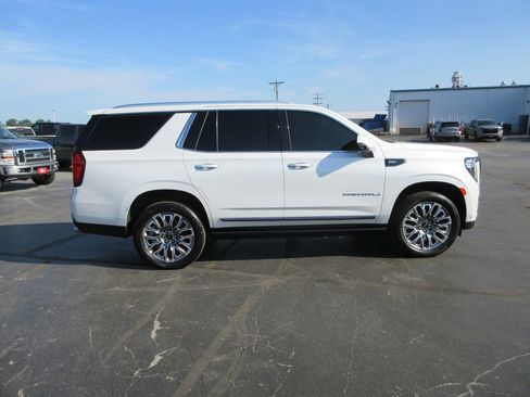 Certified 2023 GMC Yukon Denali Ultimate AWD/4WD image 5