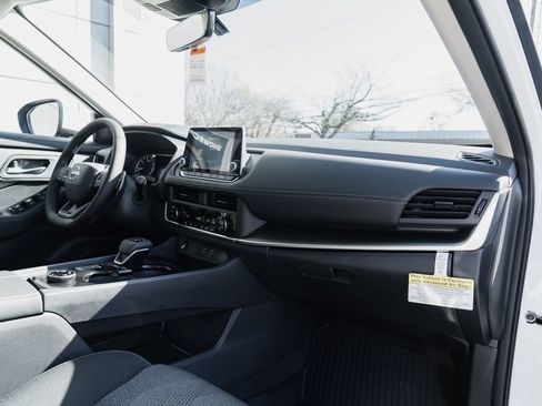 New 2026 Nissan Rogue SV AWD/4WD image 28