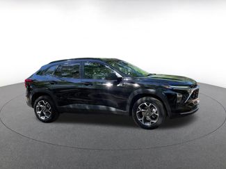 Used 2025 Chevrolet Trax LT video 2