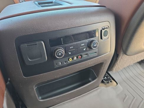 Used 2016 Chevrolet Suburban LTZ AWD/4WD image 23