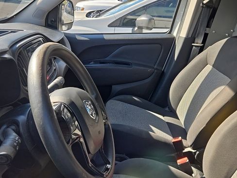 Used 2021 RAM ProMaster City Tradesman image 4