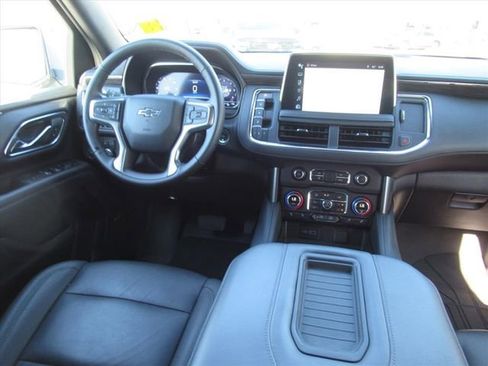 Used 2024 Chevrolet Tahoe Z71 w/ Luxury Package AWD/4WD image 14