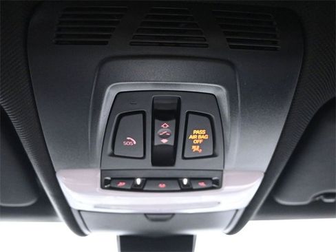 Used 2019 BMW X6 sDrive35i w/ M Sport Package image 17