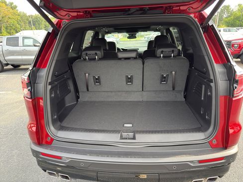 New 2025 GMC Acadia Elevation w/ Elevation Premium Package image 17