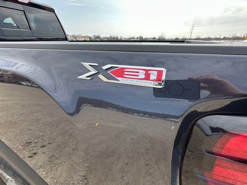 New 2026 GMC Sierra 2500 SLT image 8