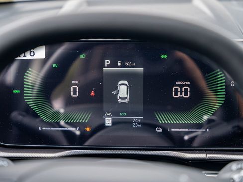 New 2026 Kia Sportage LX FWD image 18