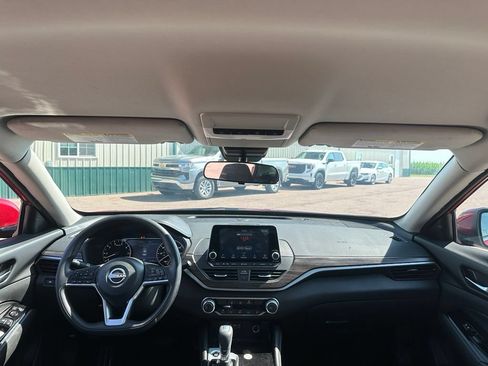 Used 2023 Nissan Altima 2.5 SV FWD image 26