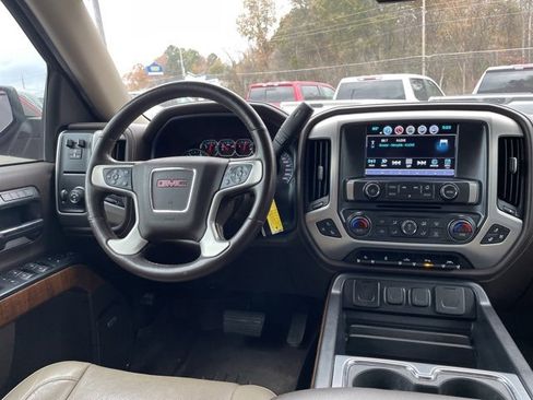 Used 2018 GMC Sierra 1500 SLT w/ Enhanced Driver Alert Package image 27