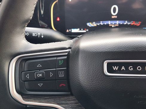 Used 2022 Jeep Wagoneer Series III w/ Premium Group I image 21