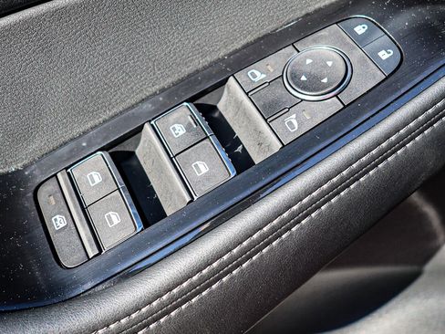 New 2025 Nissan Rogue SL image 41