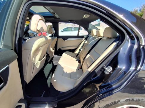 Used 2010 Mercedes-Benz C 300 Sedan image 24