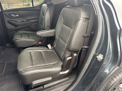 Used 2021 Chevrolet Traverse RS w/ LPO, Cargo Package image 15