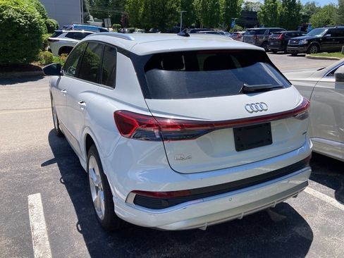 Used 2023 Audi Q4 e-tron Premium Plus w/ Premium Plus AWD/4WD image 5