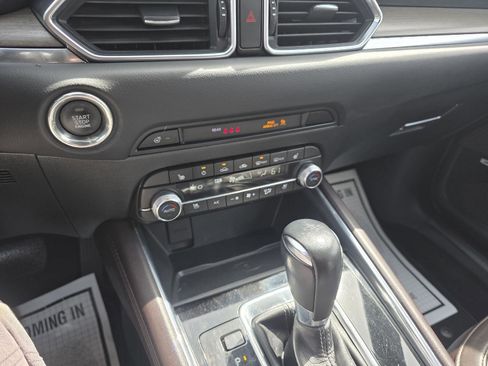 Used 2022 MAZDA CX-5 Signature image 16