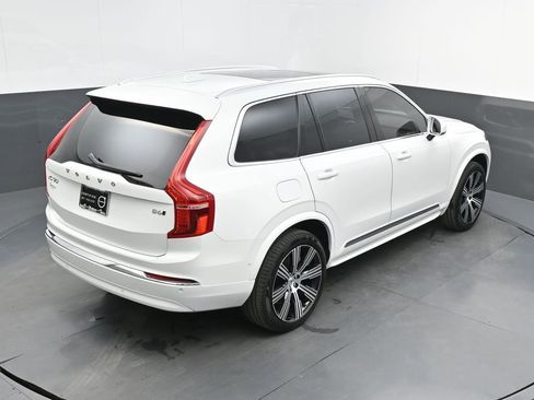 Used 2025 Volvo XC90 B6 Ultra w/ Protection Package image 27