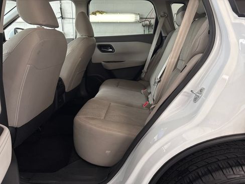 Used 2025 Nissan Rogue SV FWD image 29