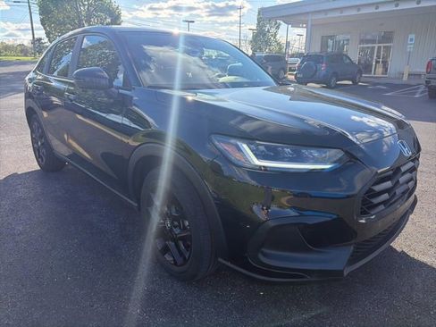 Used 2023 Honda HR-V Sport image 6