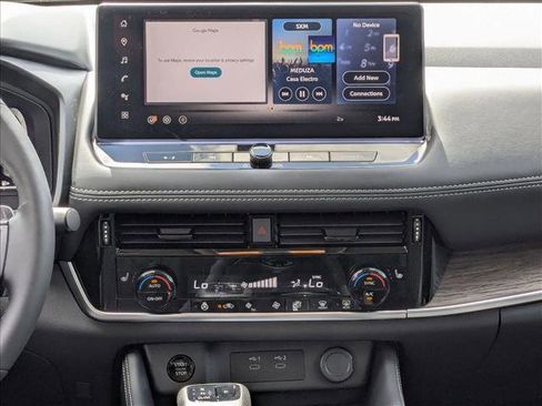 New 2026 Nissan Rogue Platinum AWD/4WD image 12