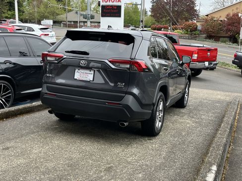 Certified 2025 Toyota RAV4 XLE AWD/4WD image 6