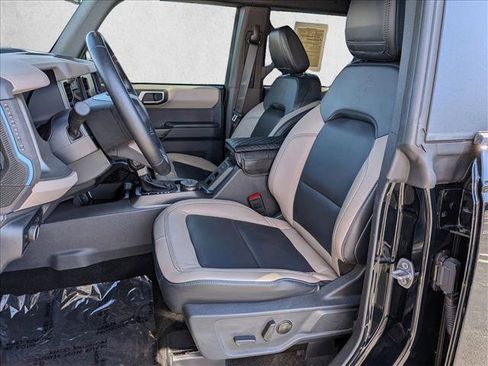 Used 2024 Ford Bronco Wildtrak image 17