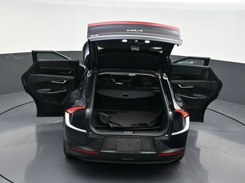 Used 2022 Kia EV6 Light image 37