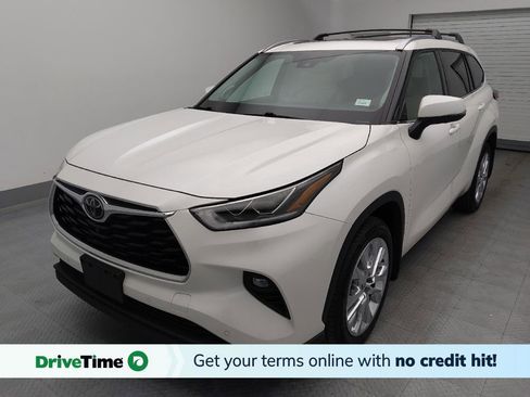 Used 2020 Toyota Highlander Limited image 1