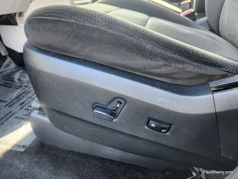 Used 2013 Dodge Grand Caravan SXT w/ Rear Park Assist Pkg image 38