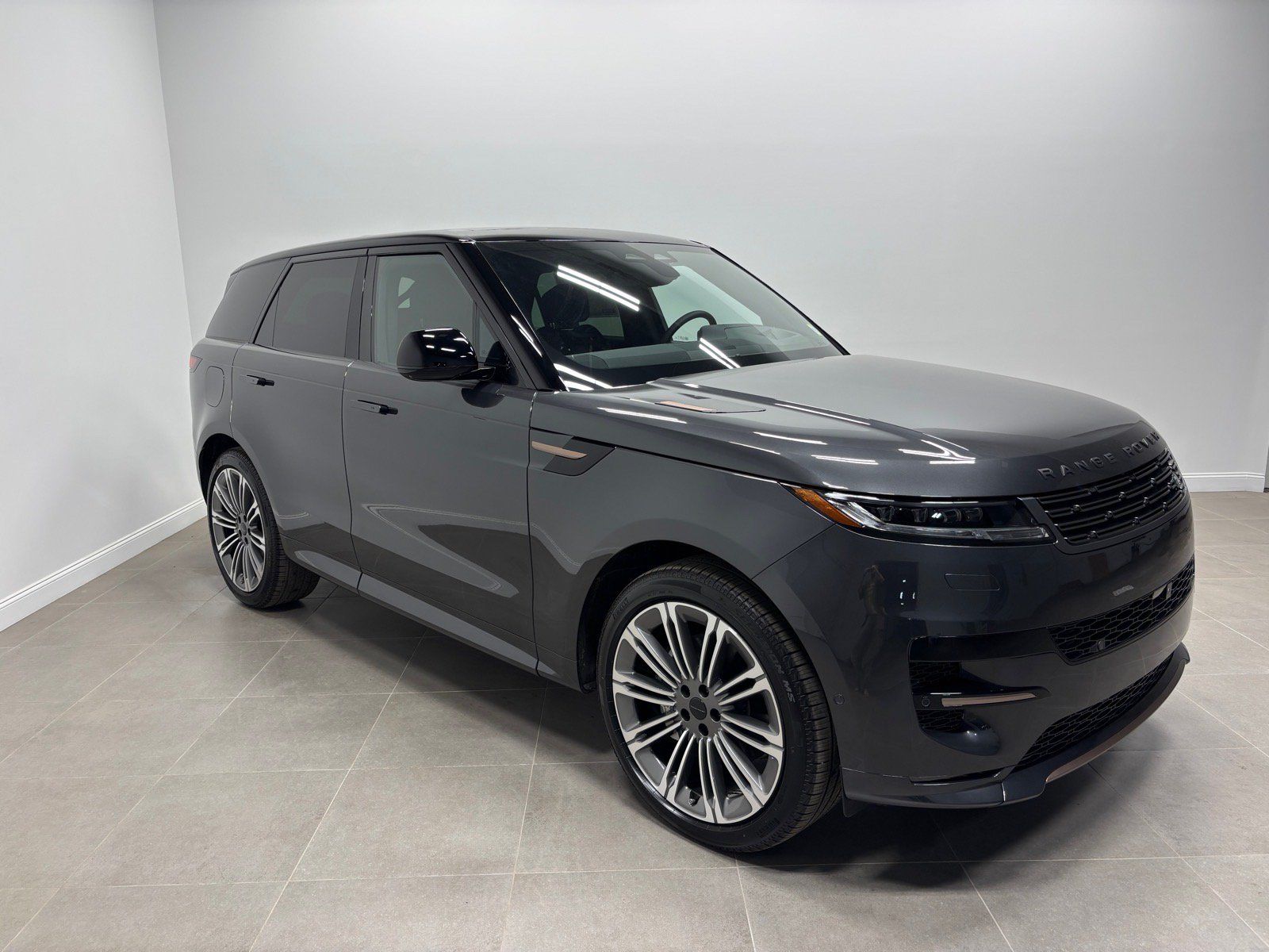 New 2026 Land Rover Range Rover Sport Dynamic SE AWD/4WD image 5